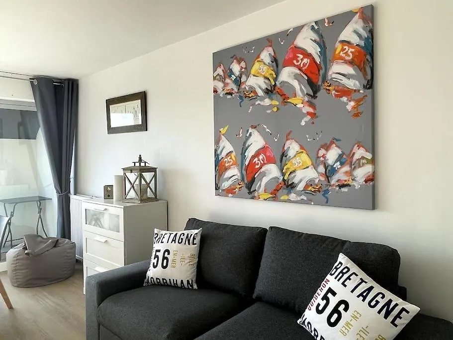 Apartament Hisse Et Oh, T2 Avec Balcon Vue Port Et Parking Vannes