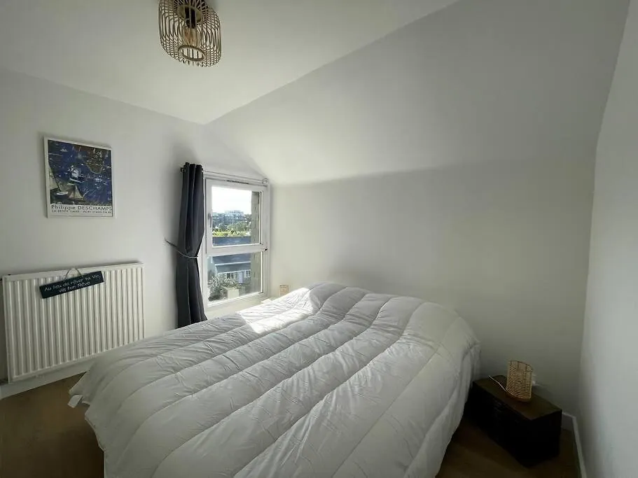 Apartament Hisse Et Oh, T2 Avec Balcon Vue Port Et Parking Vannes 0*,  Francja