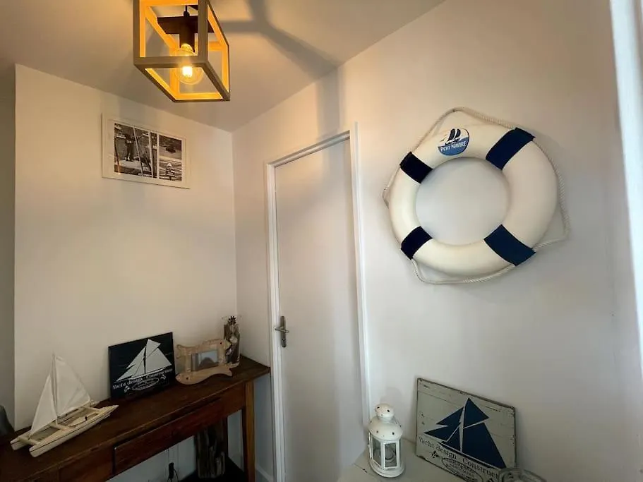 Apartament Hisse Et Oh, T2 Avec Balcon Vue Port Et Parking Vannes Francja
