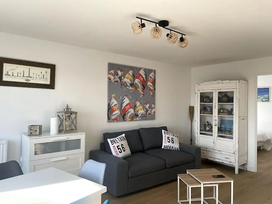 Apartament Hisse Et Oh, T2 Avec Balcon Vue Port Et Parking Vannes