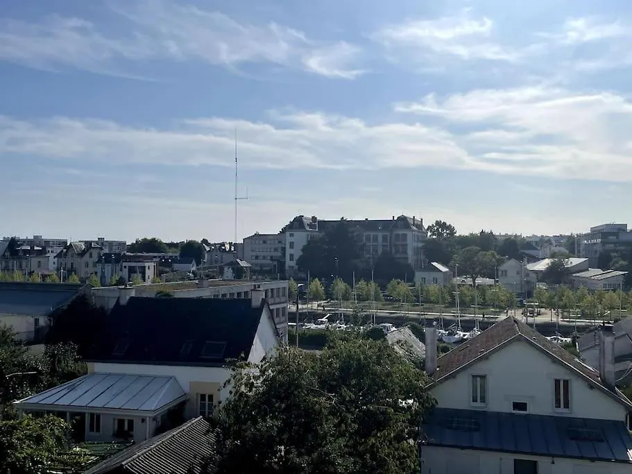 Apartament Hisse Et Oh, T2 Avec Balcon Vue Port Et Parking Vannes