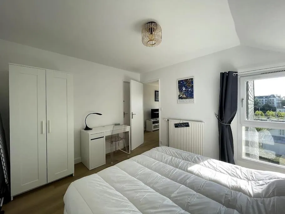 Apartament Hisse Et Oh, T2 Avec Balcon Vue Port Et Parking Vannes